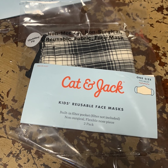 Mask Nerf  sanitizer/lip balm and holder 8 mask - Picture 4 of 5